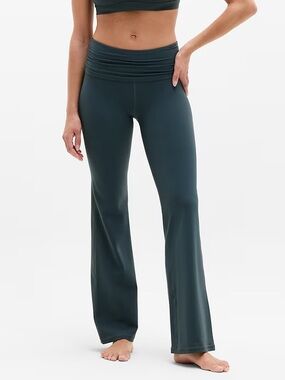 NWT Athleta Transcend High Rise Fold Over Flare Leggings Pants Sz XS